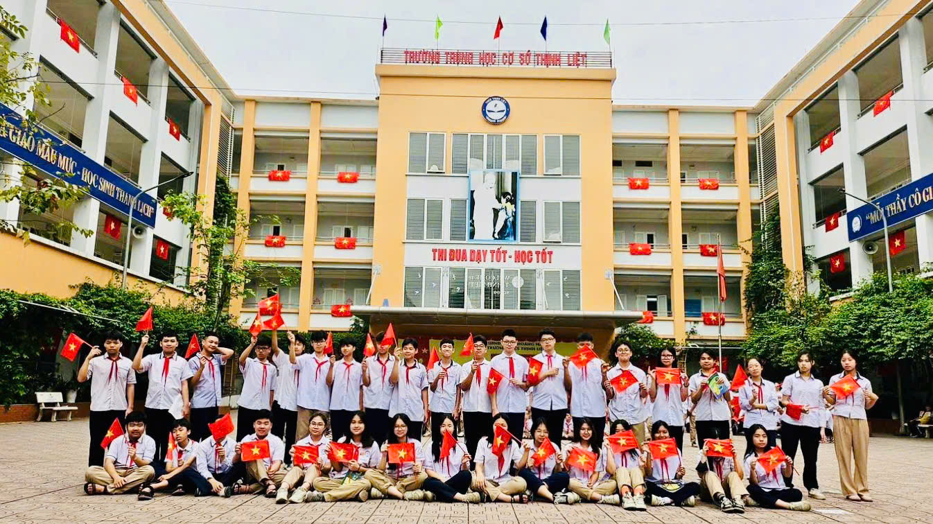 Phường Hoàng Mai chủ động mọi phương án hỗ trợ tuyển sinh lớp 6 trực tuyến bằng AI và bản đồ số GIS