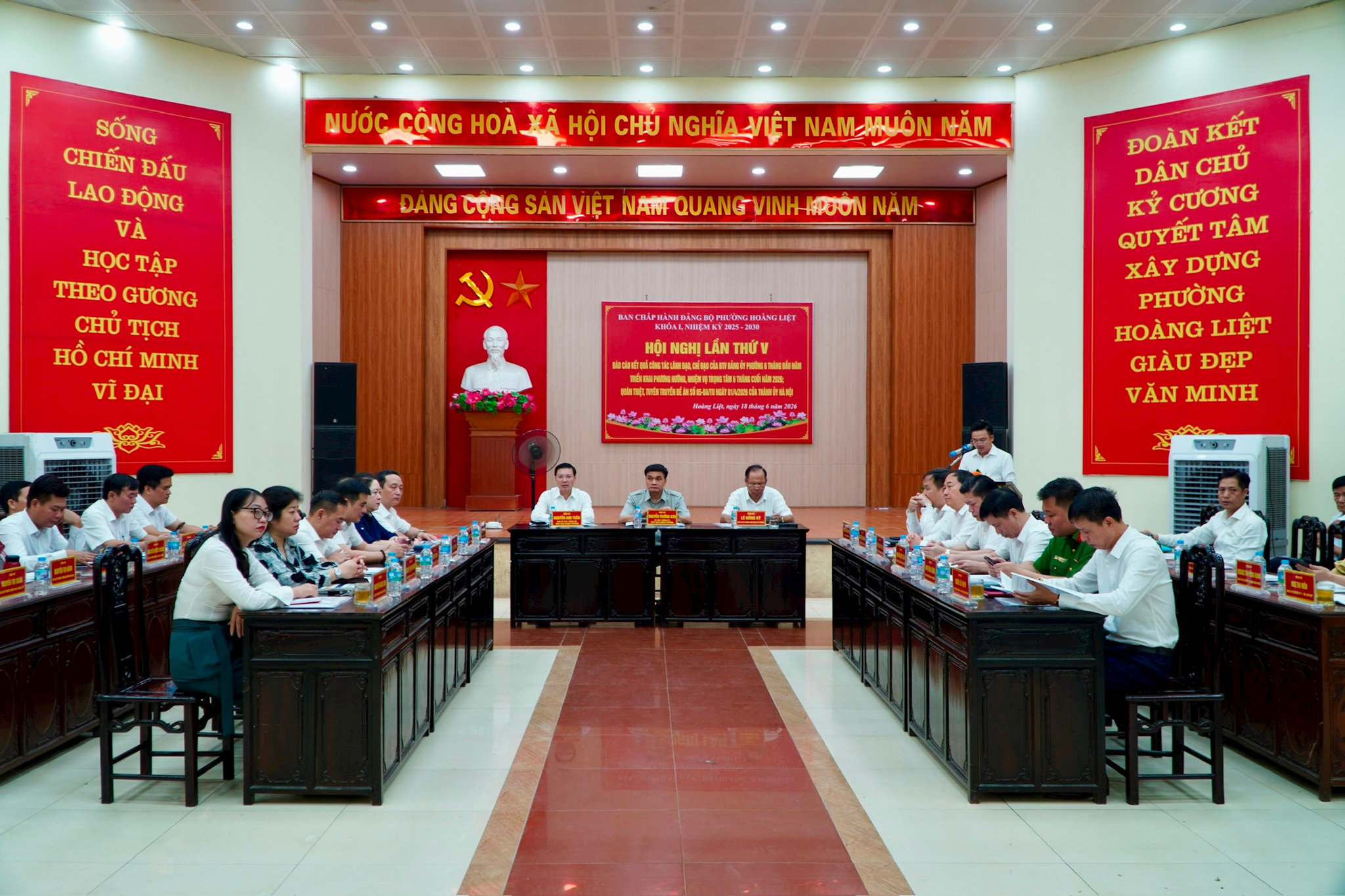 Phường Hoàng Liệt tập trung tháo gỡ điểm nghẽn, đẩy mạnh chuyển đổi số và sắp xếp tổ dân phố trong 6 tháng cuối năm