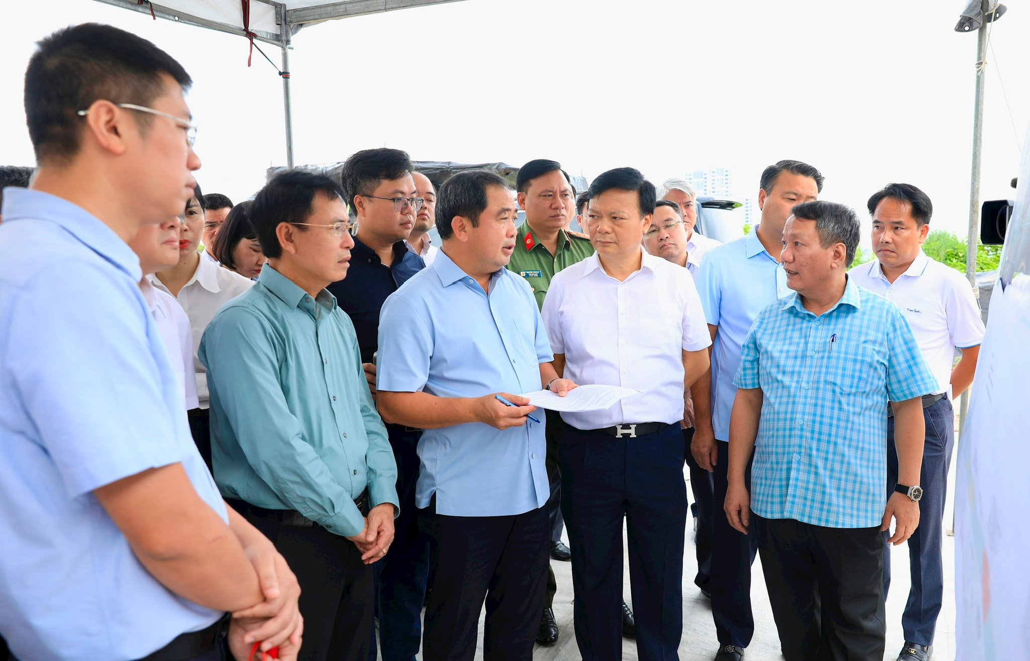 Lãnh đạo Thành ủy kiểm tra, giao thời hạn hoàn thành 2 dự án hạ tầng giao thông quan trọng