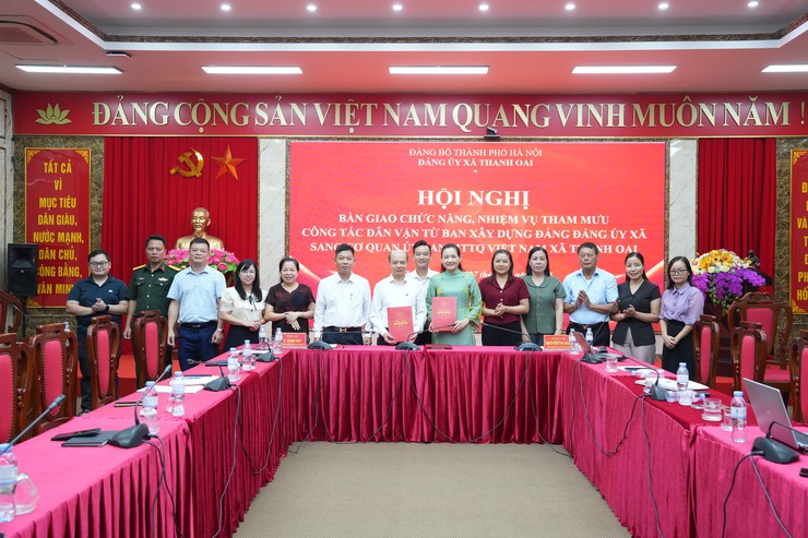 Xã Thanh Oai chuyển giao nhiệm vụ dân vận, bảo đảm công việc liền mạch từ cơ sở