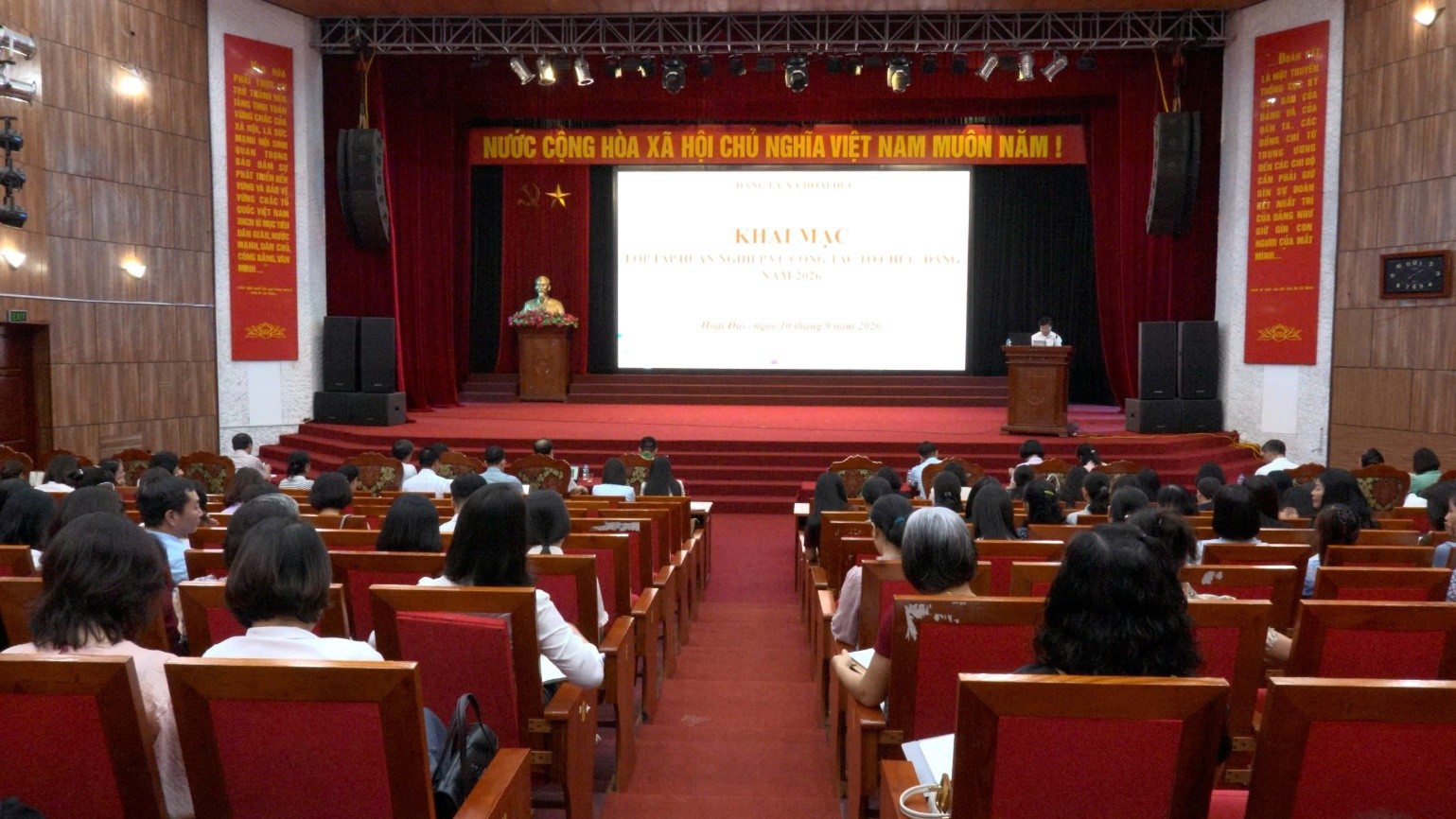 Khai mạc lớp tập huấn nghiệp vụ công tác tổ chức Đảng năm 2026