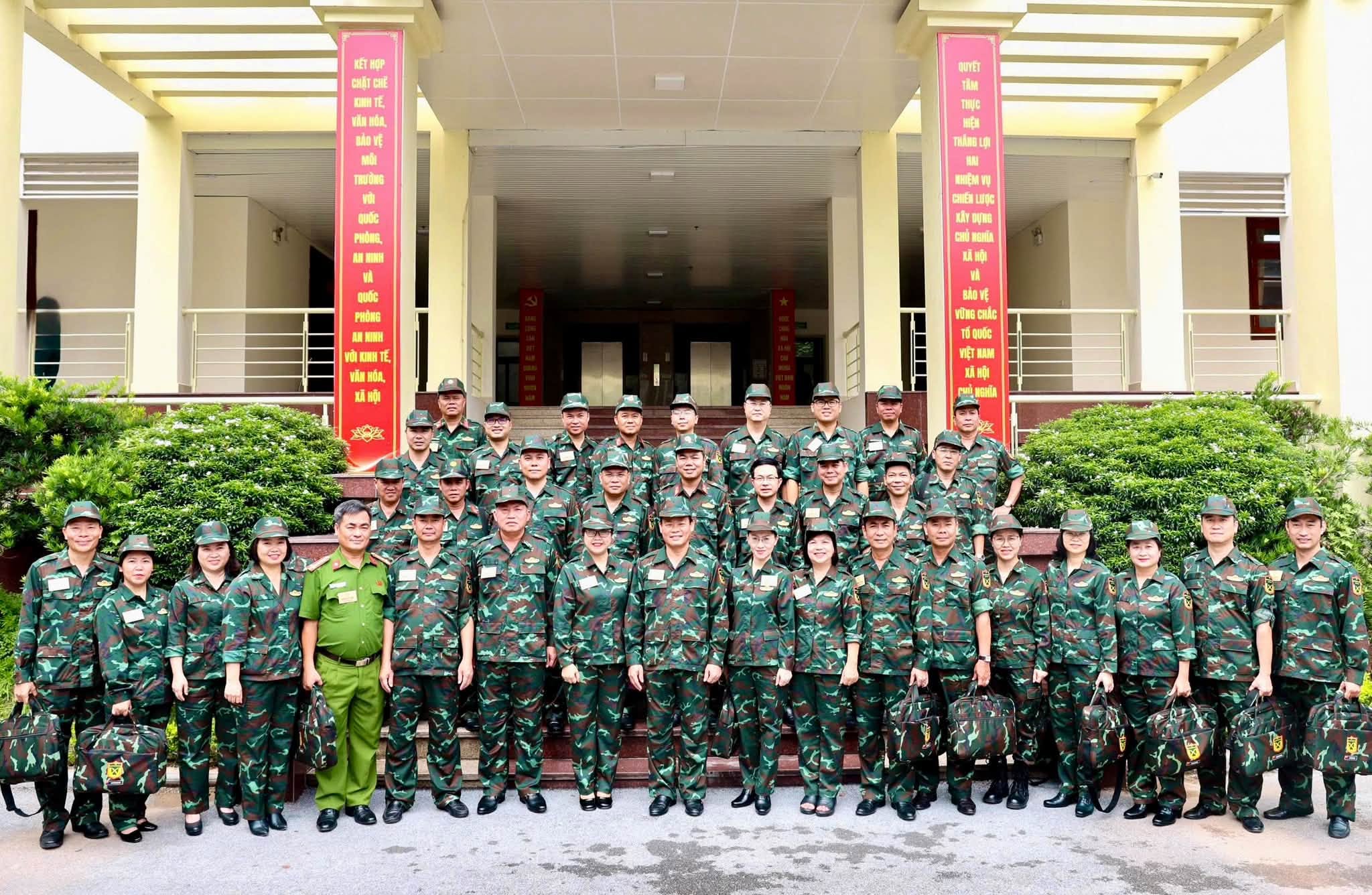 Phường Hồng Hà nâng cao năng lực phòng thủ, chủ động xử trí tình huống từ cơ sở