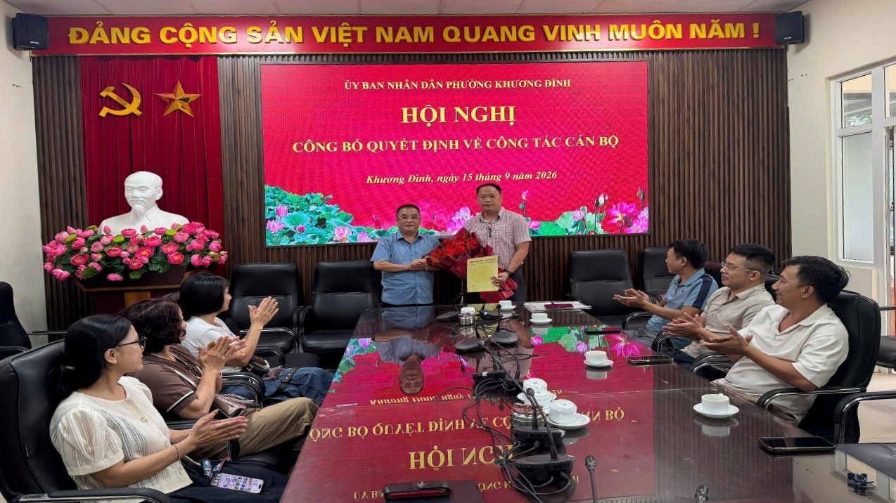Phường Khương Đình công bố Quyết định bổ nhiệm Phó Giám đốc Trung tâm Văn hóa - Thông tin và Thể thao