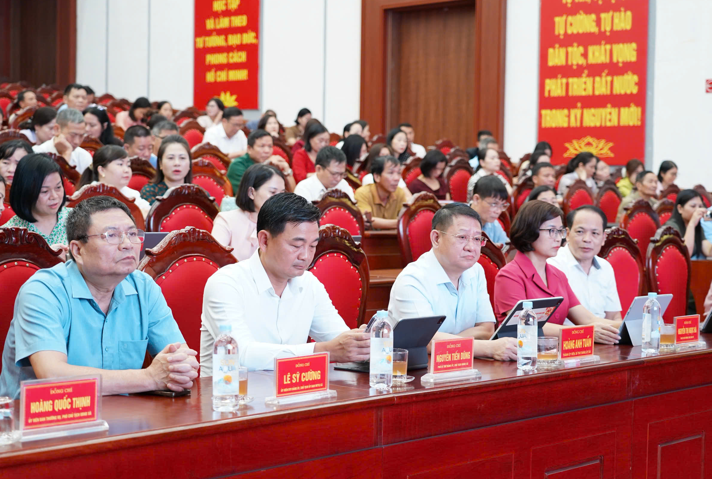Xã Quang Minh: Thống nhất nhận thức, chuẩn hóa dữ liệu, nâng cao hiệu quả công tác xây dựng Đảng