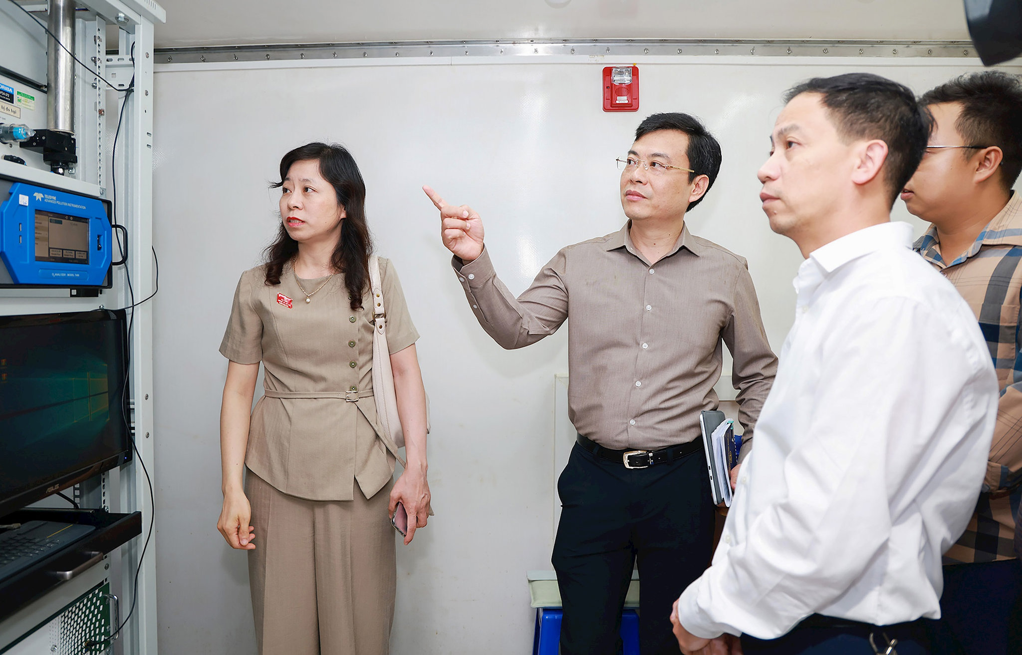 Ban Khoa học, Công nghệ và Môi trường giám sát những “điểm nghẽn” môi trường tại phường Hoàn Kiếm
