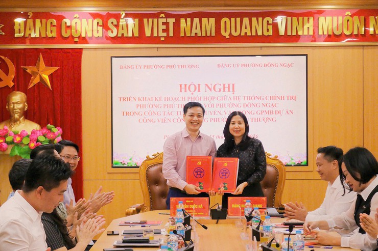 Phường Đông Ngạc và phường Phú Thượng tăng cường phối hợp vận động nhân dân tạo sự đồng thuận trong giải phóng mặt bằng Dự án đầu tư xây dựng Công viên công cộng phường Phú Thượng