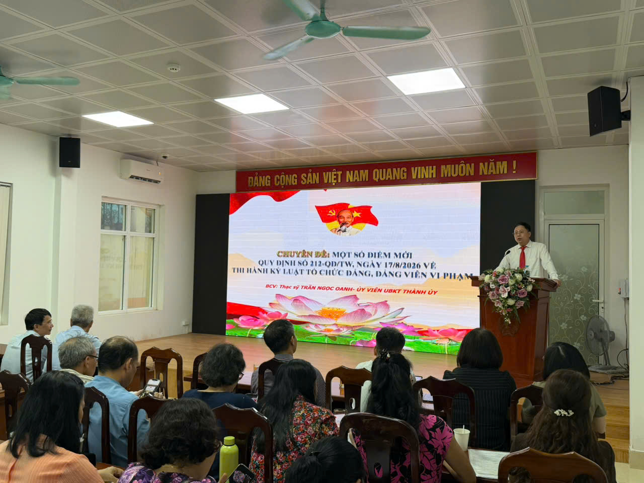 Phường Nghĩa Đô nâng cao kỹ năng kiểm tra, giám sát, chủ động phòng ngừa vi phạm từ cơ sở