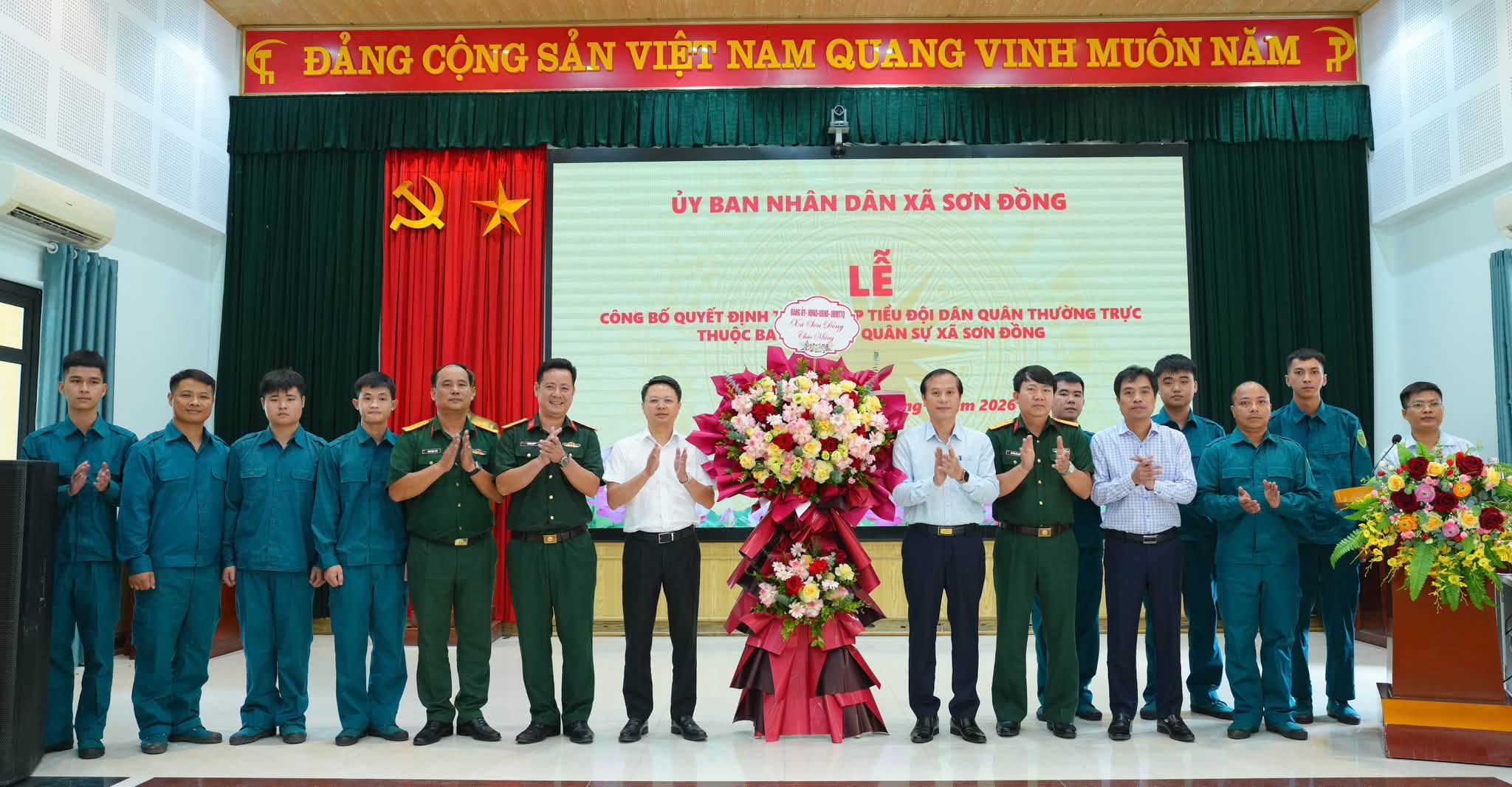 Xã Sơn Đồng: Kiện toàn lực lượng dân quân thường trực, củng cố thế trận quốc phòng toàn dân