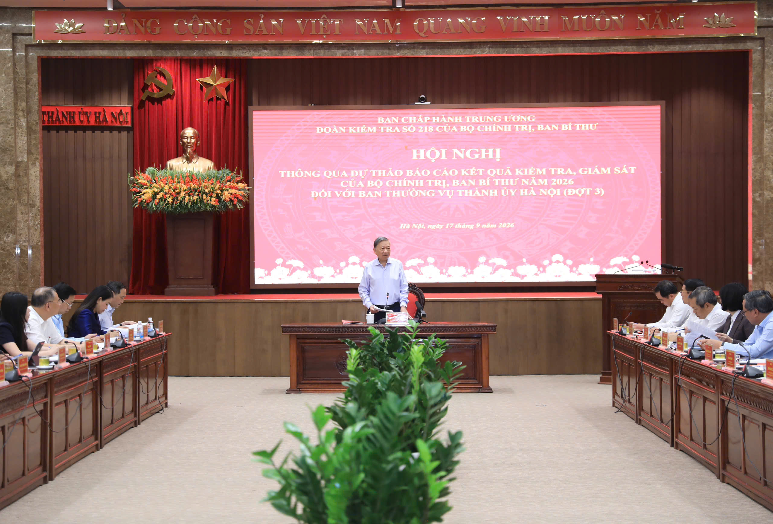 Thước đo của cán bộ Thủ đô là hiệu quả công việc, là chuyển biến của địa bàn và niềm tin của nhân dân