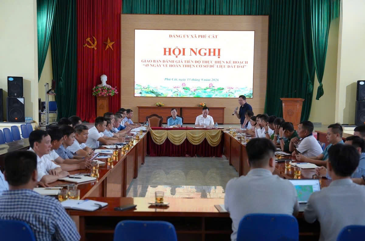 Xã Phú Cát tăng tốc hoàn thiện dữ liệu gần 75.000 thửa đất, quyết tâm về đích trước ngày 30-9