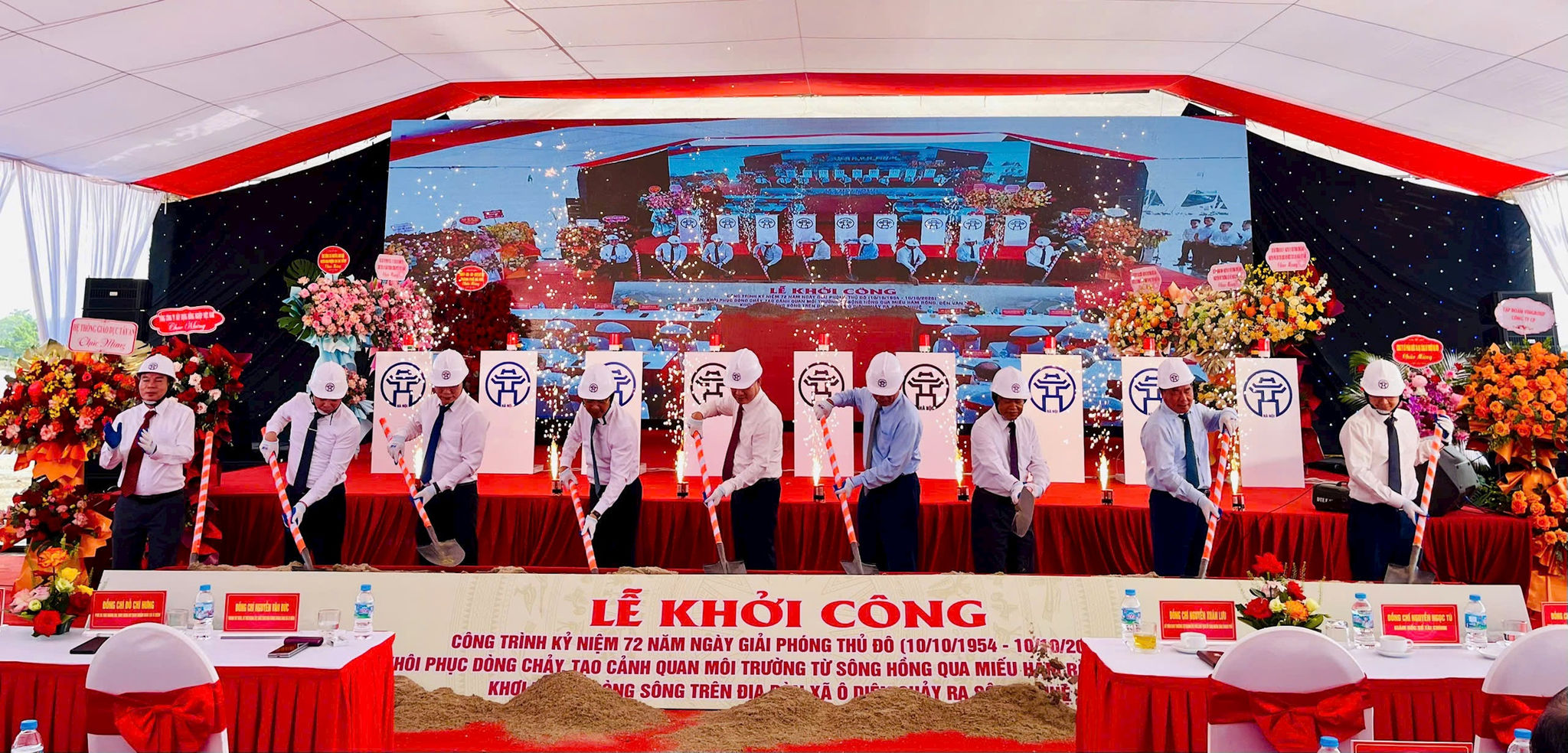 Xã Ô Diên khởi công Dự án “Khôi phục dòng chảy, tạo cảnh quan môi trường từ sông Hồng qua miếu Hàm Rồng, đền Văn Hiến; khơi thông dòng sông trên địa bàn xã Ô Diên chảy ra sông Nhuệ”