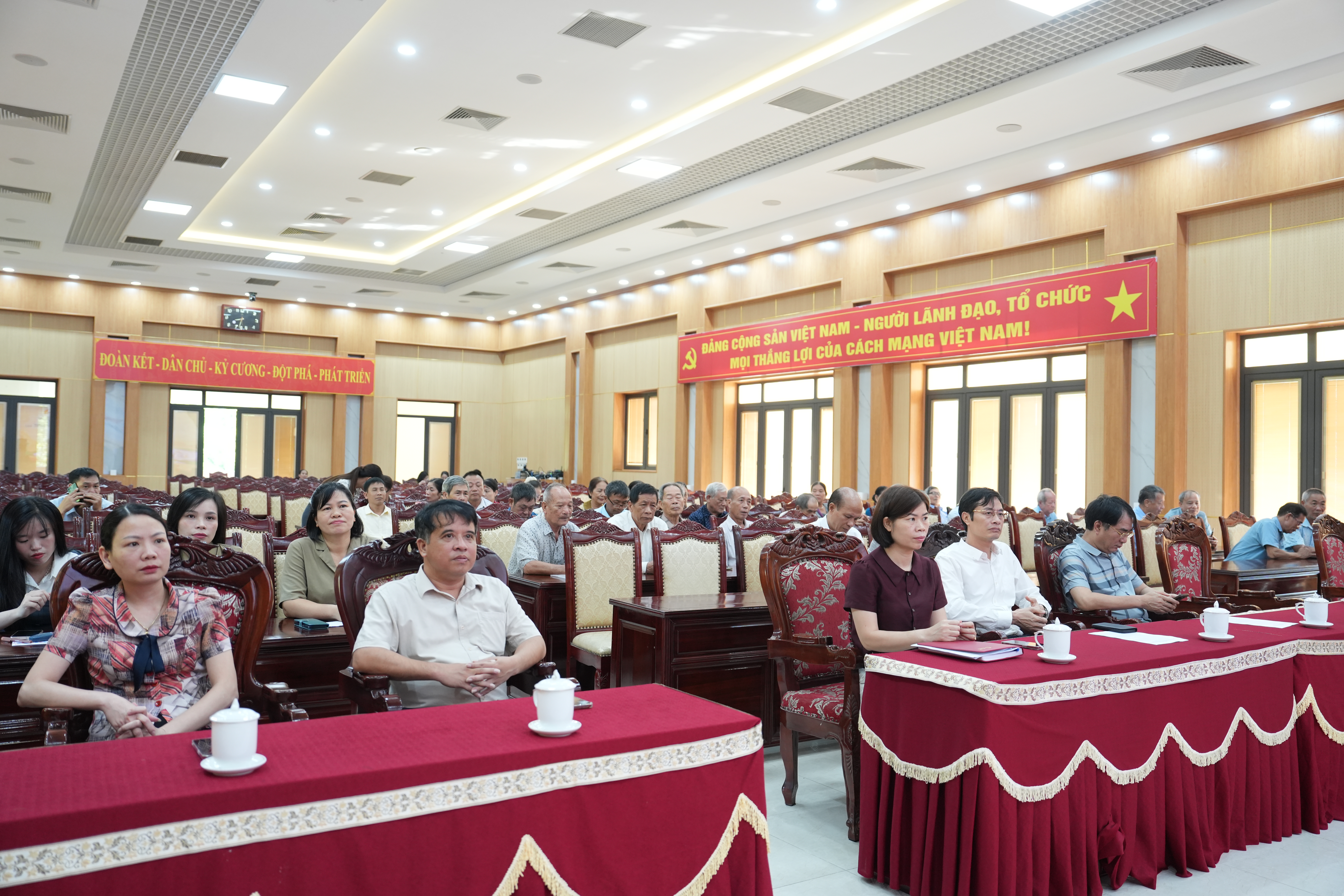 Xã Quảng Oai chung tay để người cao tuổi sống vui, sống khỏe, sống có ích