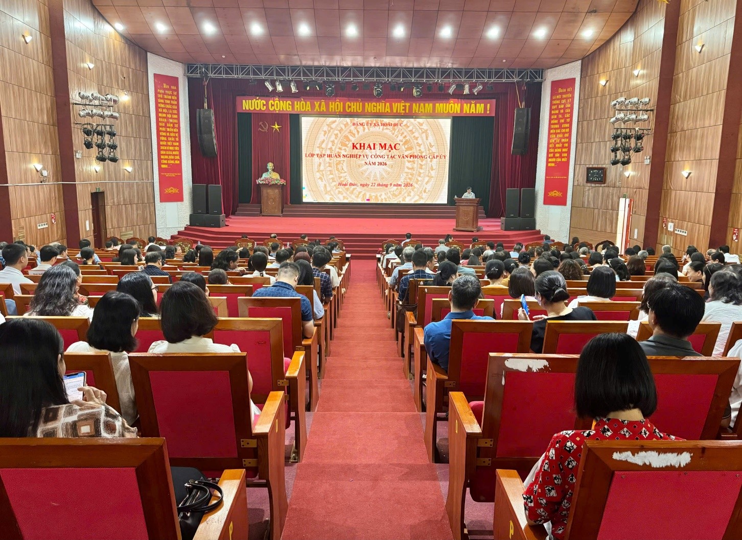 Khai mạc lớp tập huấn nghiệp vụ công tác Văn phòng cấp ủy năm 2026