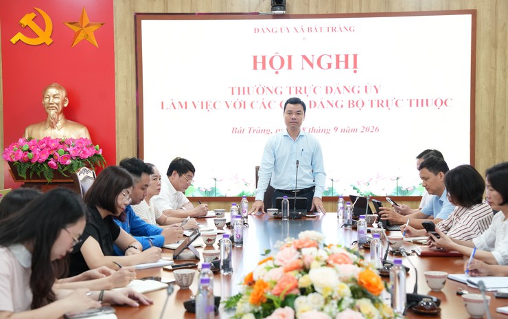 Thường trực Đảng ủy xã Bát Tràng làm việc với các chi đảng bộ trực thuộc, nâng cao chất lượng công tác xây dựng Đảng từ cơ sở