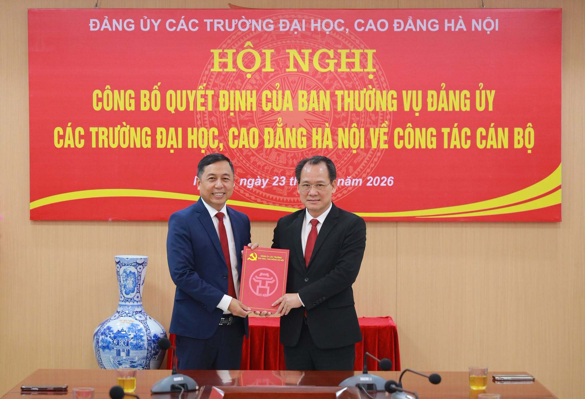 Đồng chí Đỗ Hồng Cường giữ chức Bí thư Đảng ủy Trường Đại học Thủ đô Hà Nội