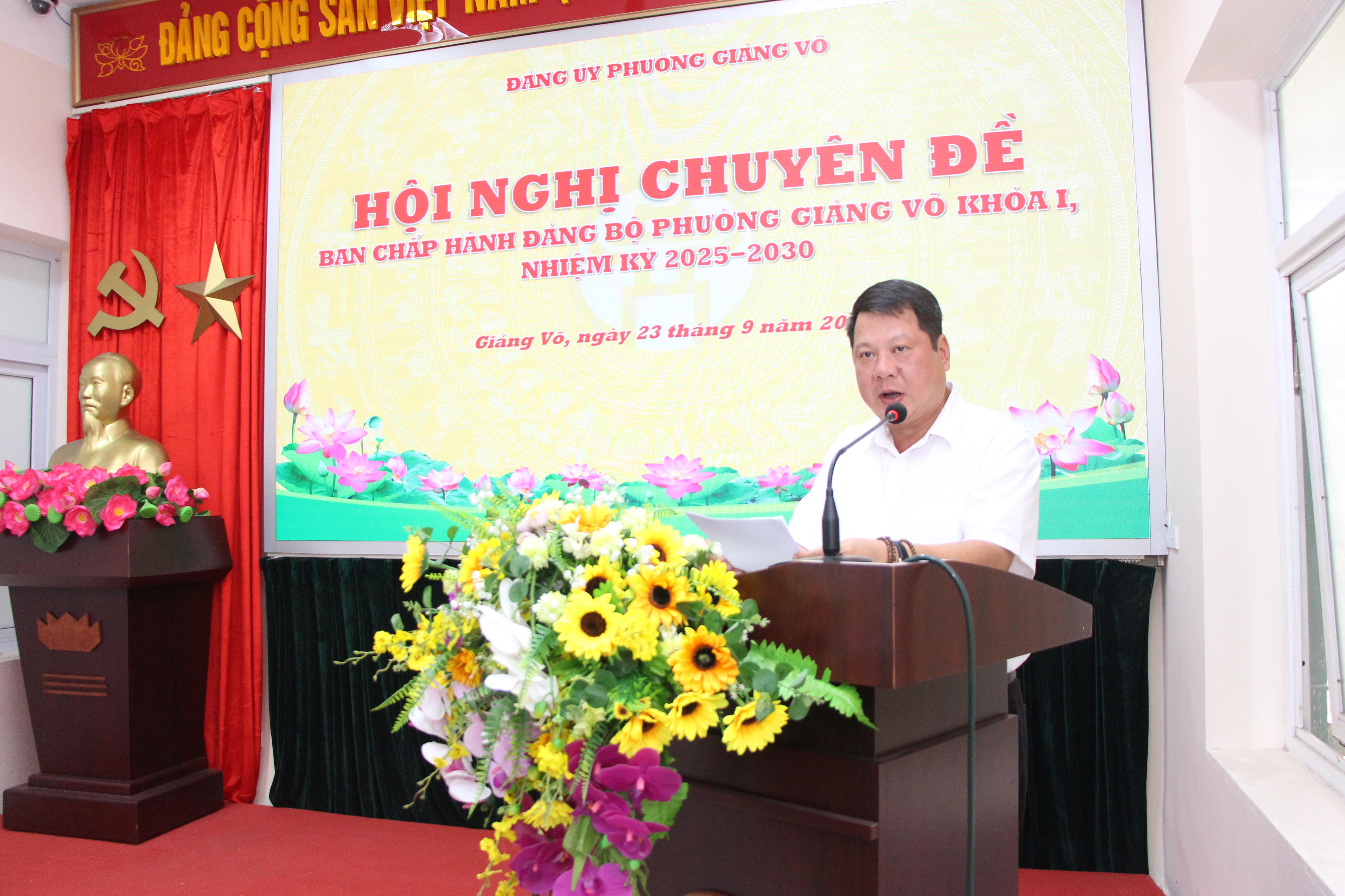 Ban Chấp hành Đảng bộ phường Giảng Võ thống nhất chủ trương tổ chức 5 phòng thuộc UBND phường