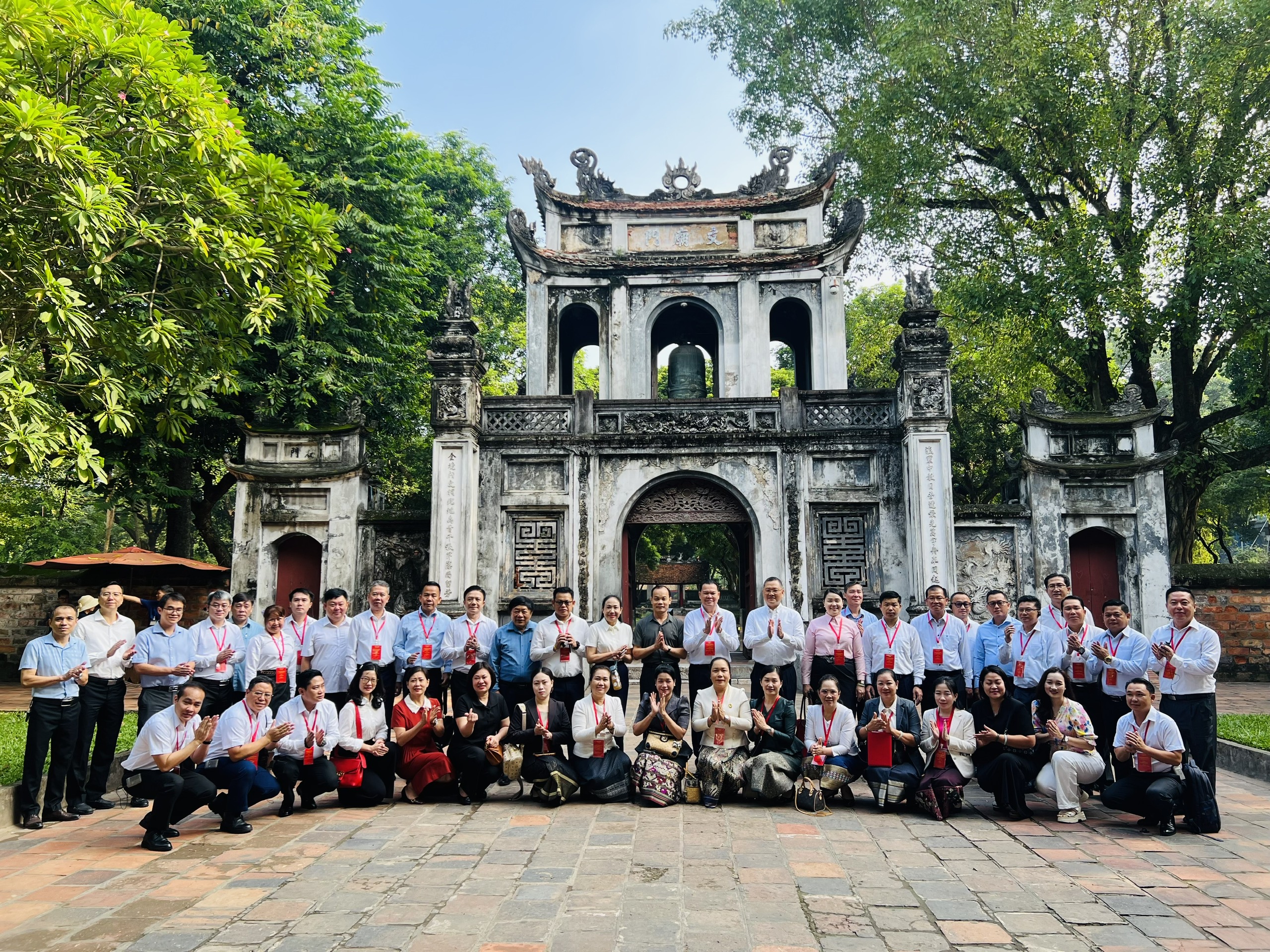 Phường Văn Miếu - Quốc Tử Giám giao lưu, trao đổi kinh nghiệm với đoàn cán bộ Thủ đô Viêng Chăn 