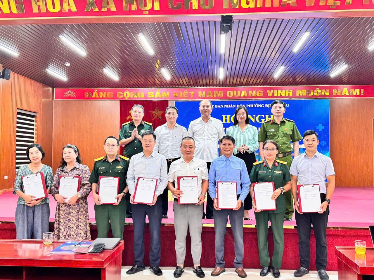 Phường Định Công tăng cường phối hợp, nâng cao chất lượng chăm sóc sức khỏe nhân dân