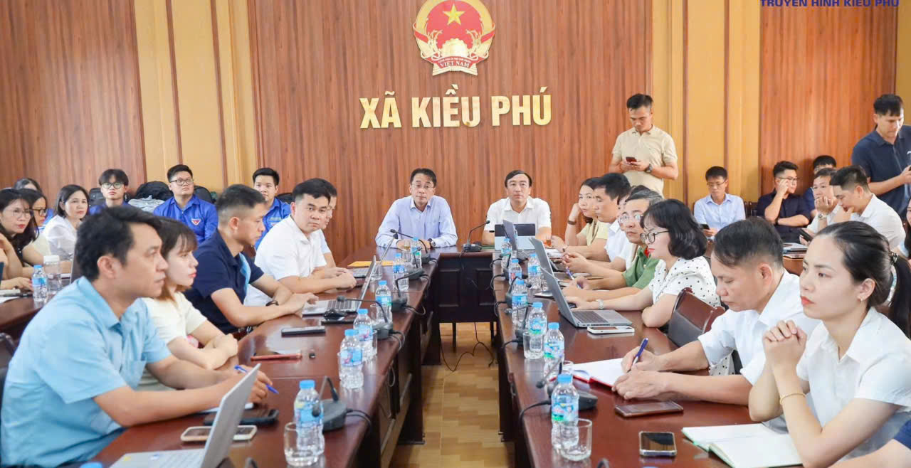 Xã Kiều Phú đưa kỹ năng ứng dụng AI vào công việc của cán bộ cơ sở