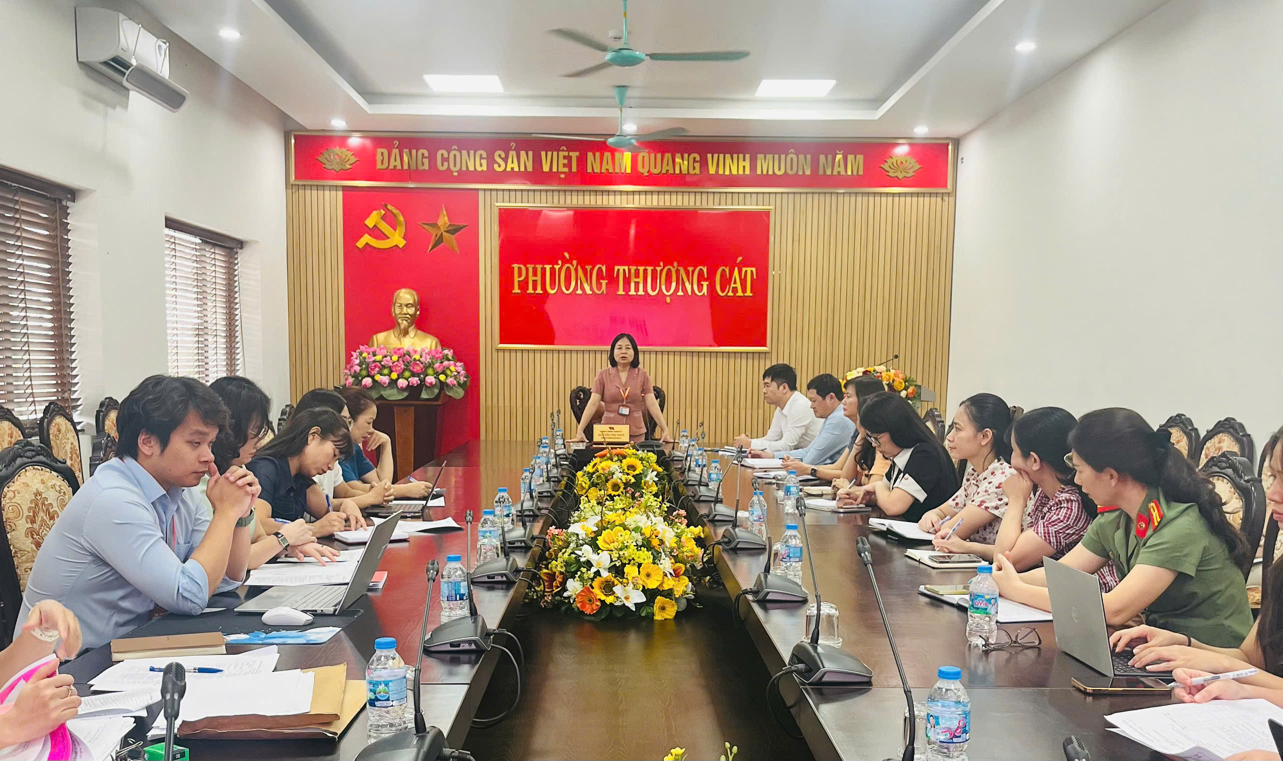 Phường Thượng Cát đẩy nhanh số hóa hồ sơ đảng viên, nâng cao hiệu quả công tác xây dựng Đảng