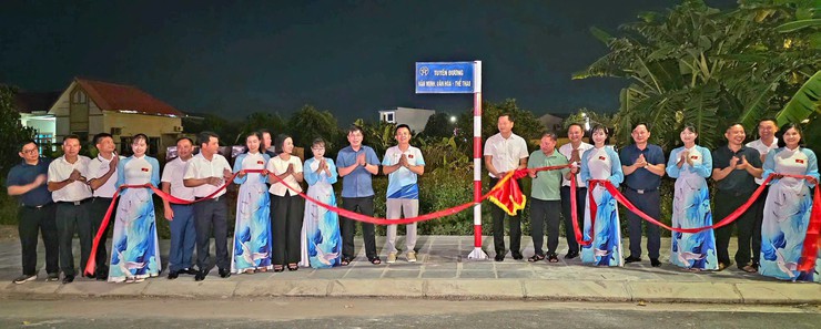Xã Hát Môn ra mắt tuyến đường Văn minh - Văn hóa - Thể thao 