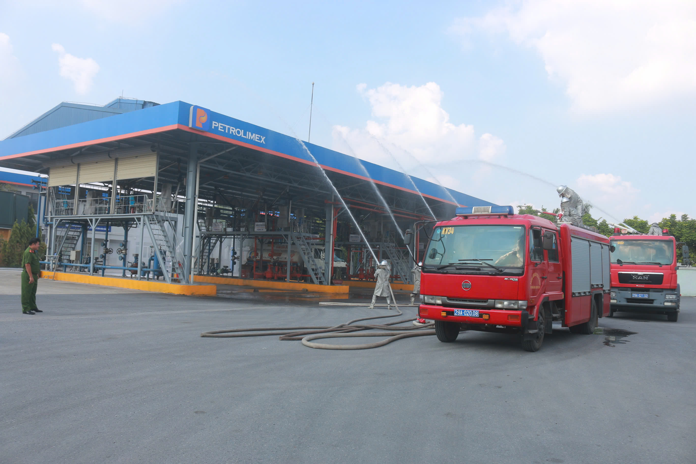 Hà Nội: Tăng cường thực tập, huấn luyện chữa cháy và cứu nạn, cứu hộ tại cơ sở
