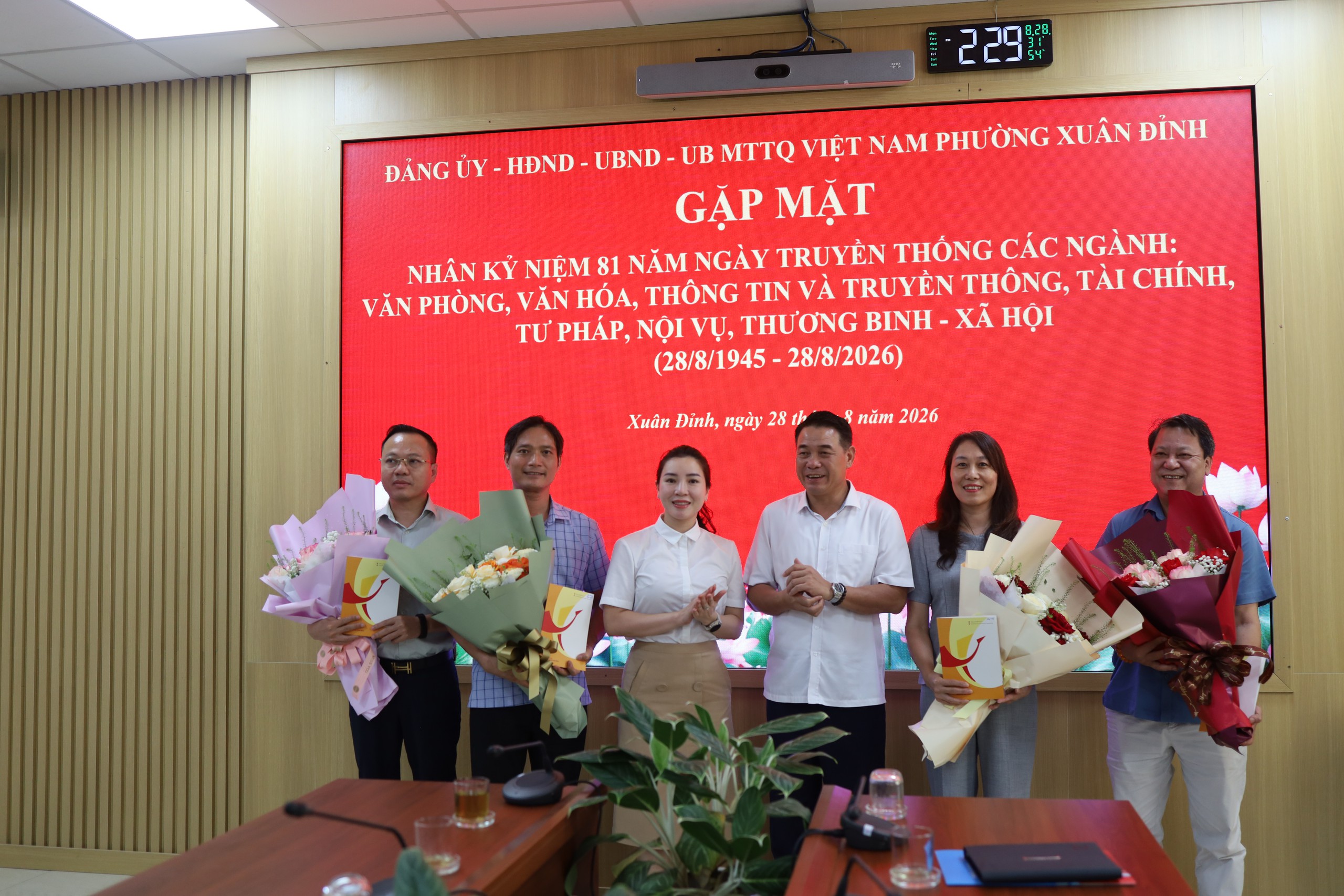 Phường Xuân Đỉnh phát huy truyền thống, nâng cao trách nhiệm trong vận hành bộ máy ở cơ sở