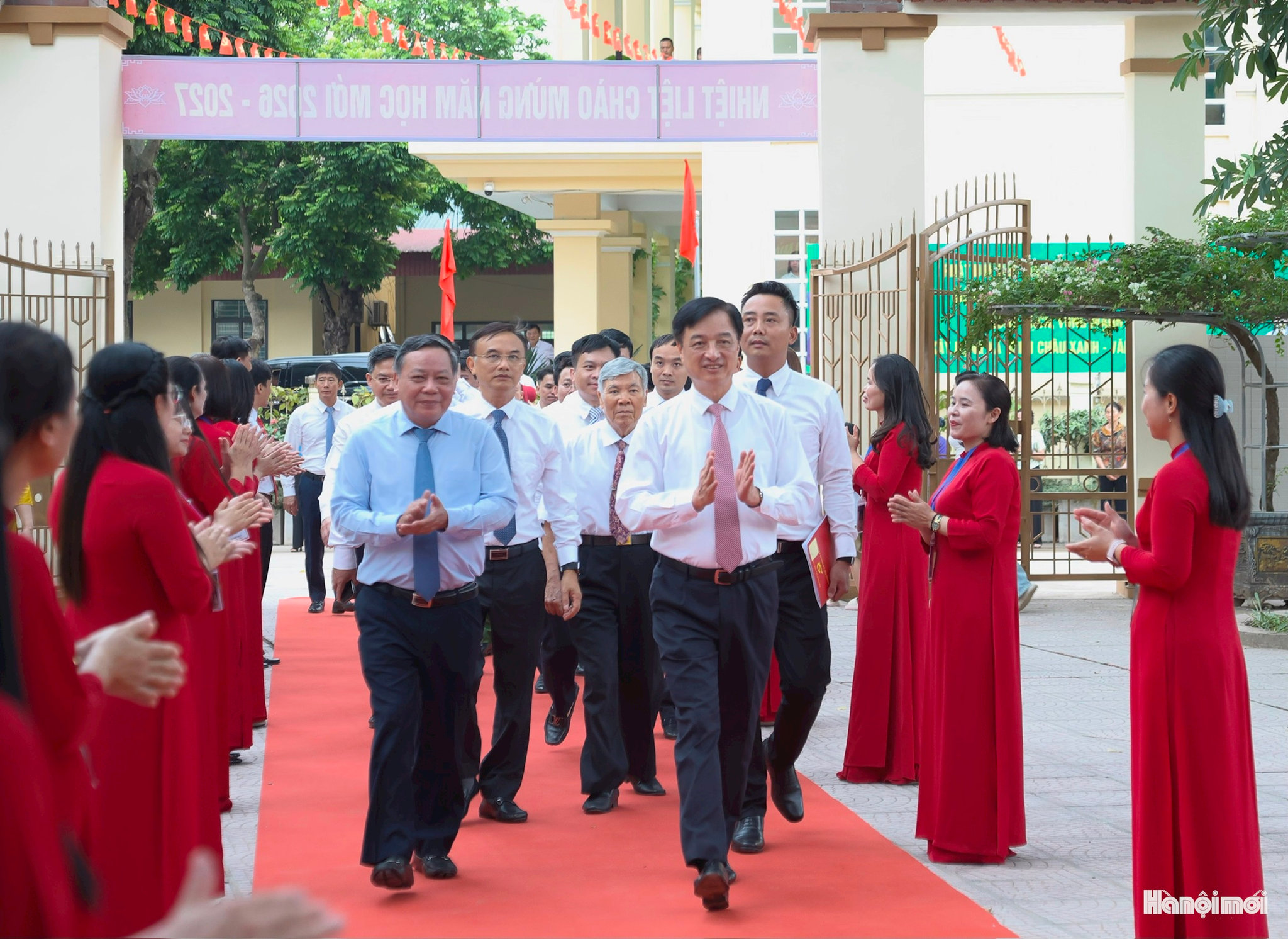 Lãnh đạo Trung ương và thành phố Hà Nội dự lễ khai giảng năm mới 2026-2027