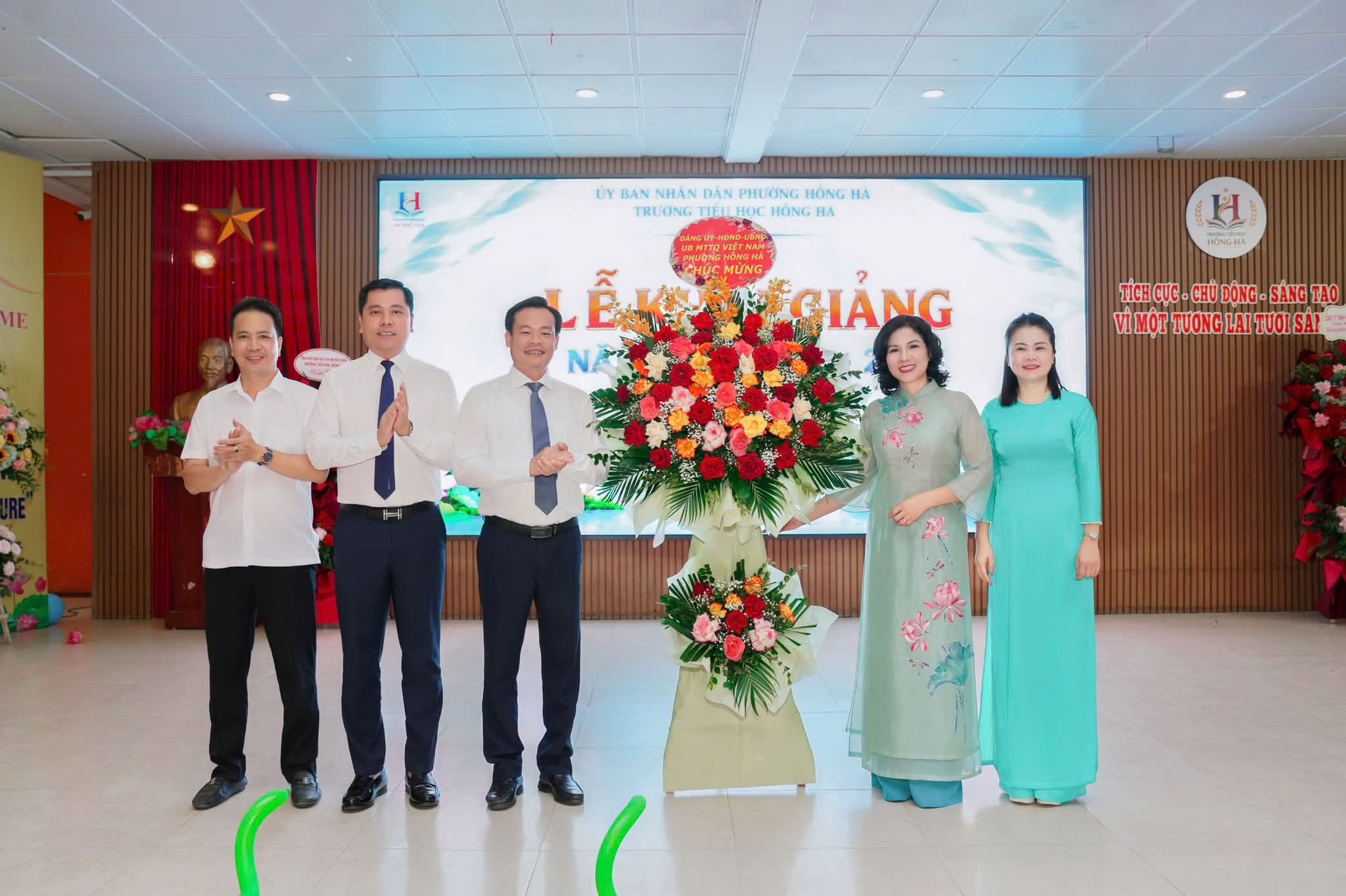 Phường Hồng Hà mở năm học mới, vun đắp trường học văn minh từ sức mạnh cộng đồng