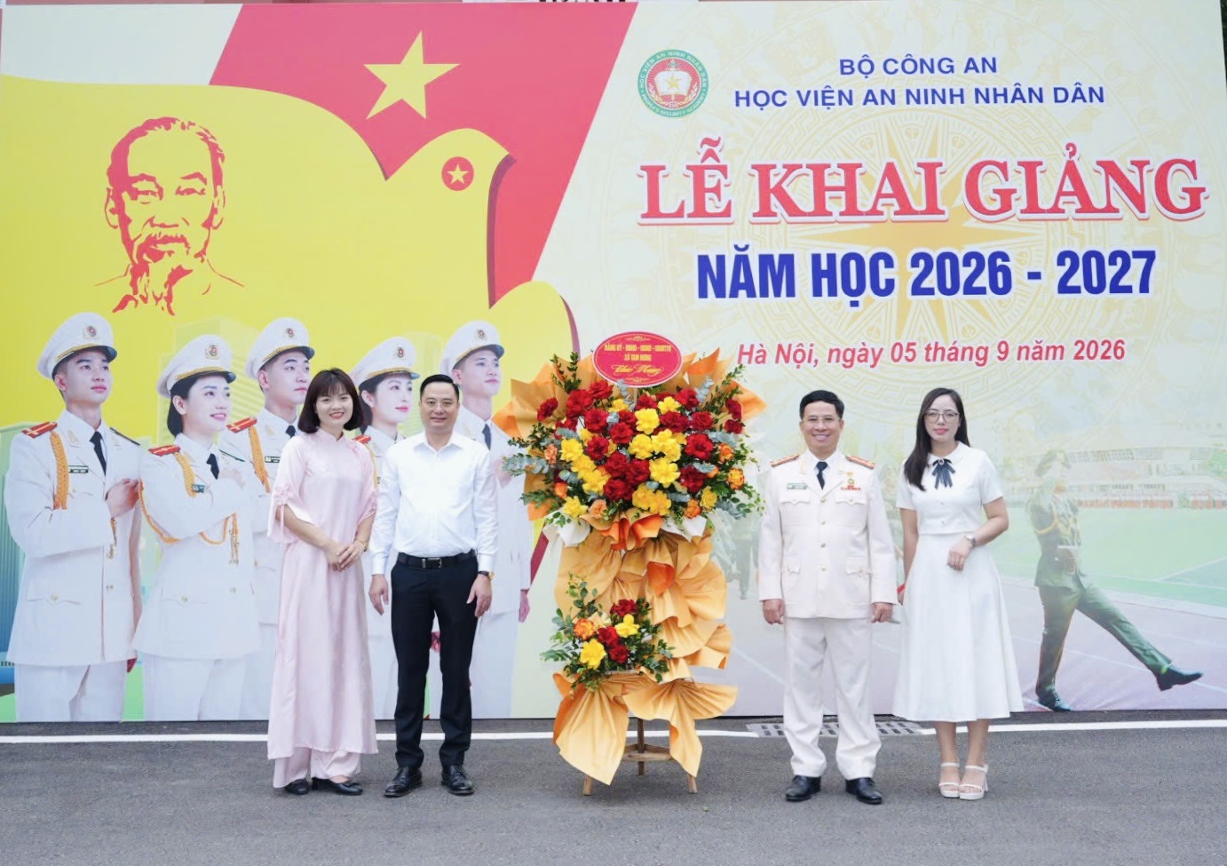 Xã Tam Hưng khai giảng năm học mới với khí thế đổi mới, vun đắp những không gian giáo dục mới