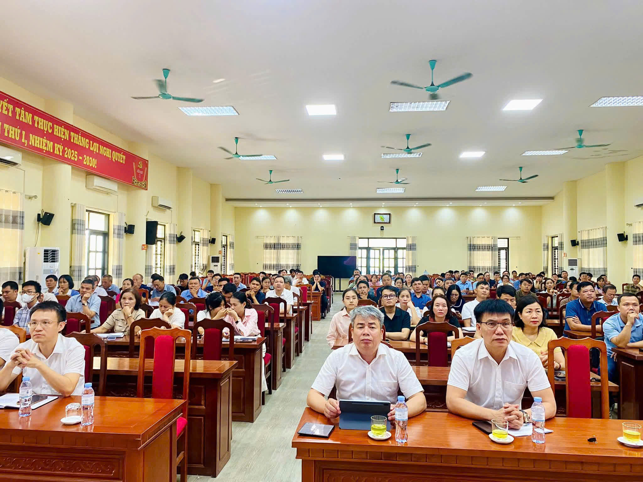 Xã Ô Diên tổ chức thông tin, quán triệt và triển khai việc lấy ý kiến nhân dân về Điều chỉnh tổng thể Quy hoạch phân khu đô thị sông Hồng, tỷ lệ 1/5000