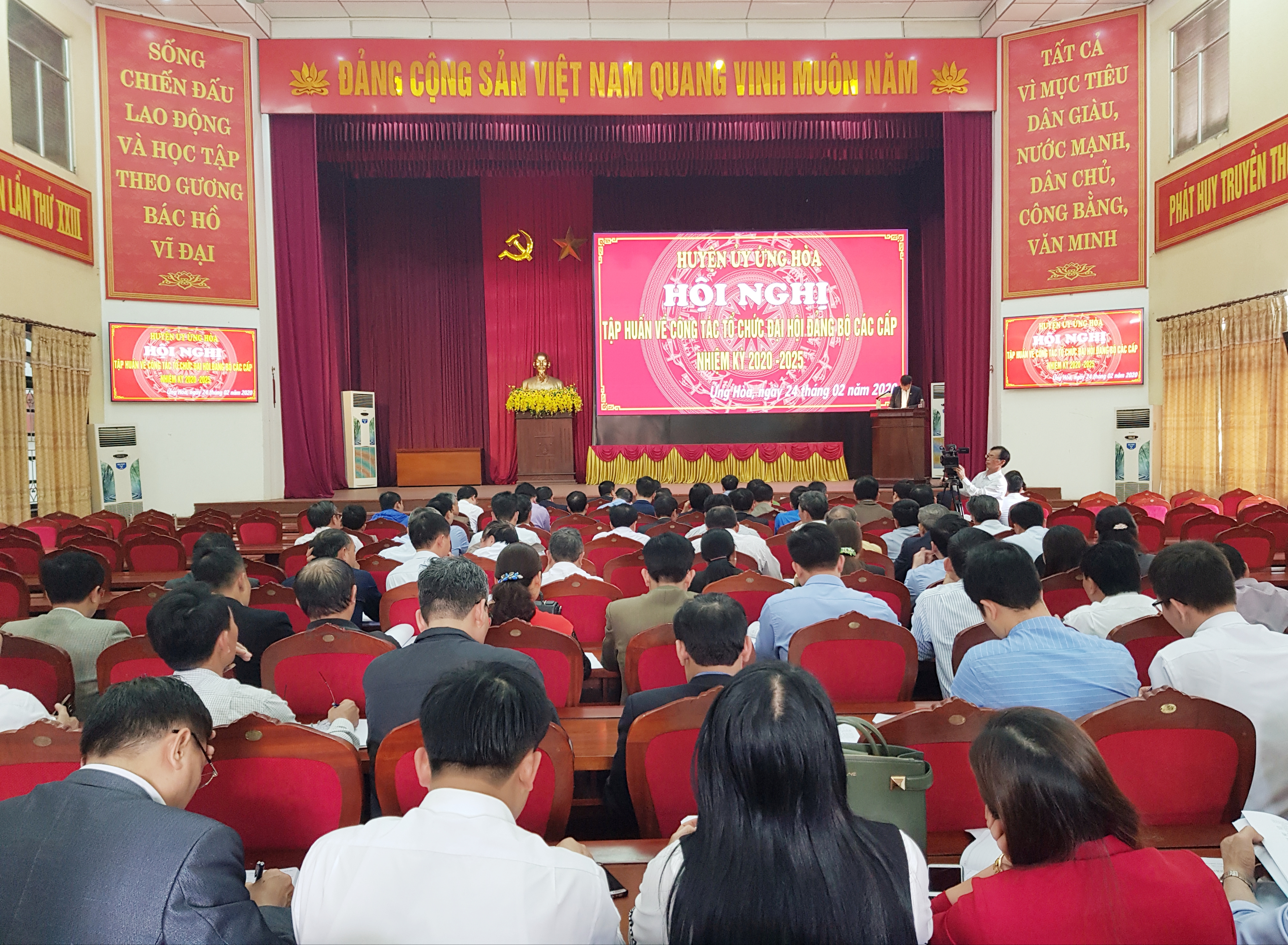 Hội nghị tập huấn công tác tổ chức Đại hội Đảng các cấp nhiệm kỳ 2020-2025