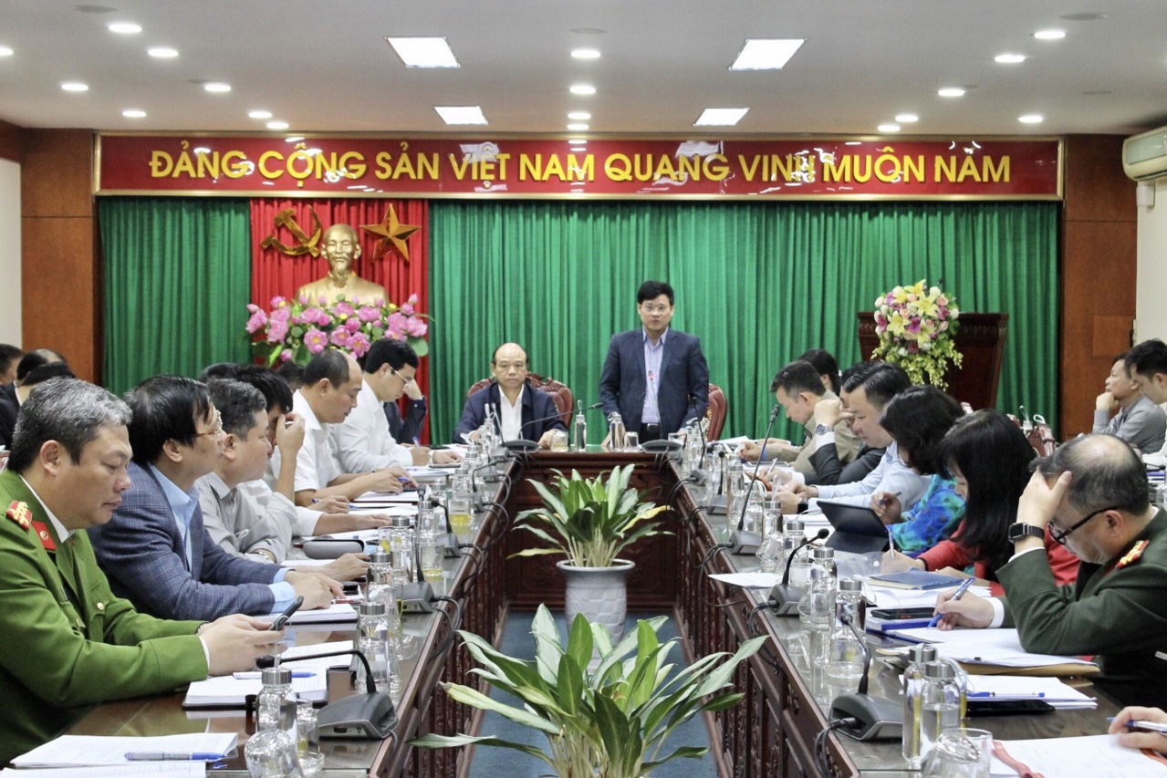 Phó Chủ tịch UBND TP Ngô Văn Quý phát biểu tại buổi làm việc với quận Hoàng Mai