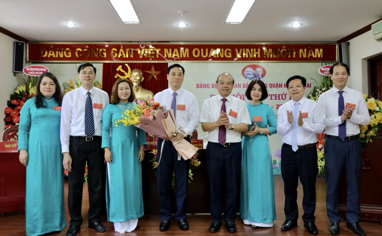 Ban Chấp hành Đảng bộ Cơ quan Dân - Đảng quận Hoàng Mai khóa IV ra mắt Đại hội