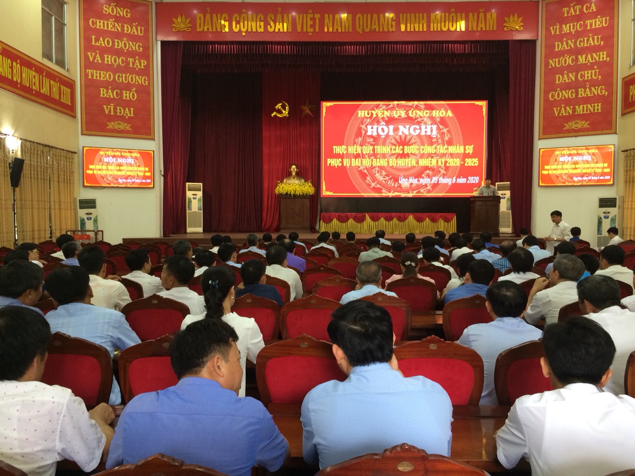 Toàn cảnh Hội nghị