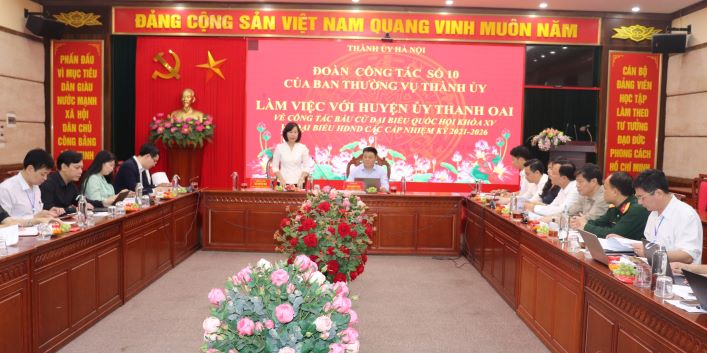 Đồng chí Bùi Huyền Mai - UVBTV, Trưởng Ban Tuyên giáo Thành ủy chủ trì Hội nghị