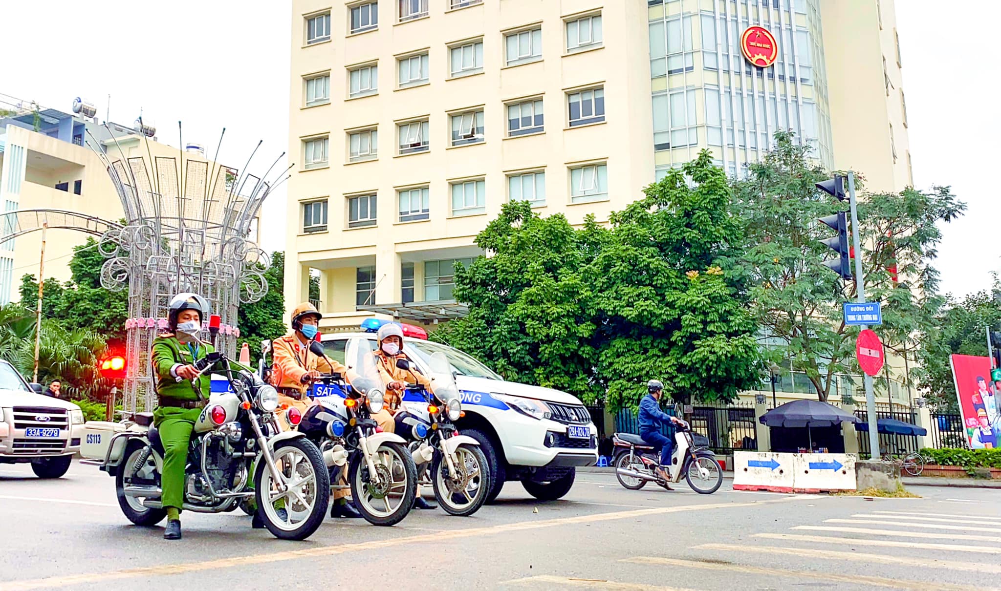 Lực lượng công an tăng cường công tác tuần tra đảm bảo an ninh trật tự, an toàn giao thông trên địa bàn Huyện