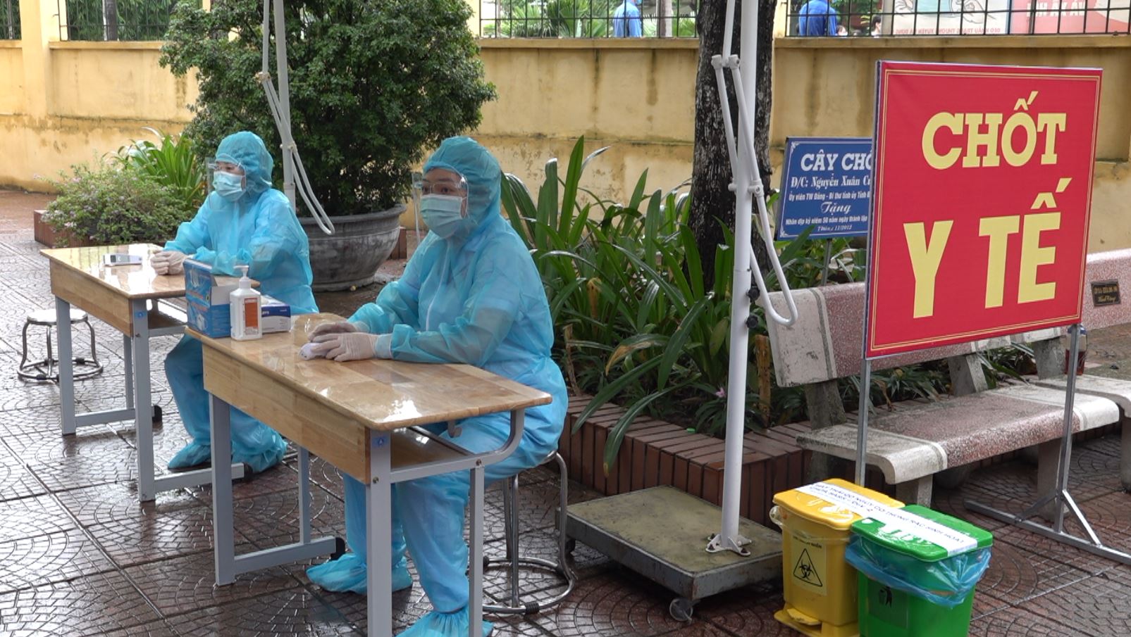 Các điểm thi đều có chốt Y tế