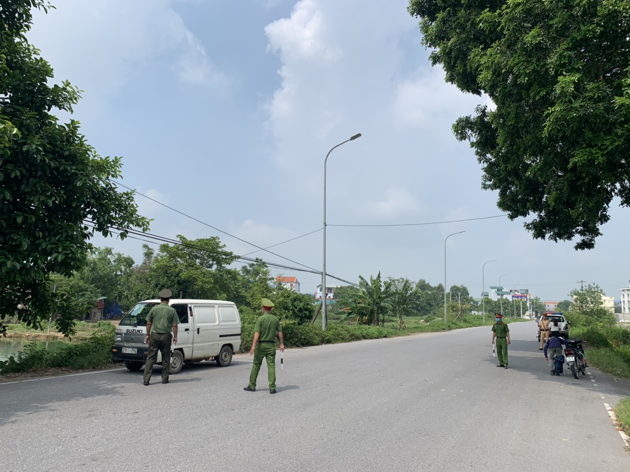 Công an huyện tăng cường tuần tra kiểm soát trên các tuyến đường dịp 2/9