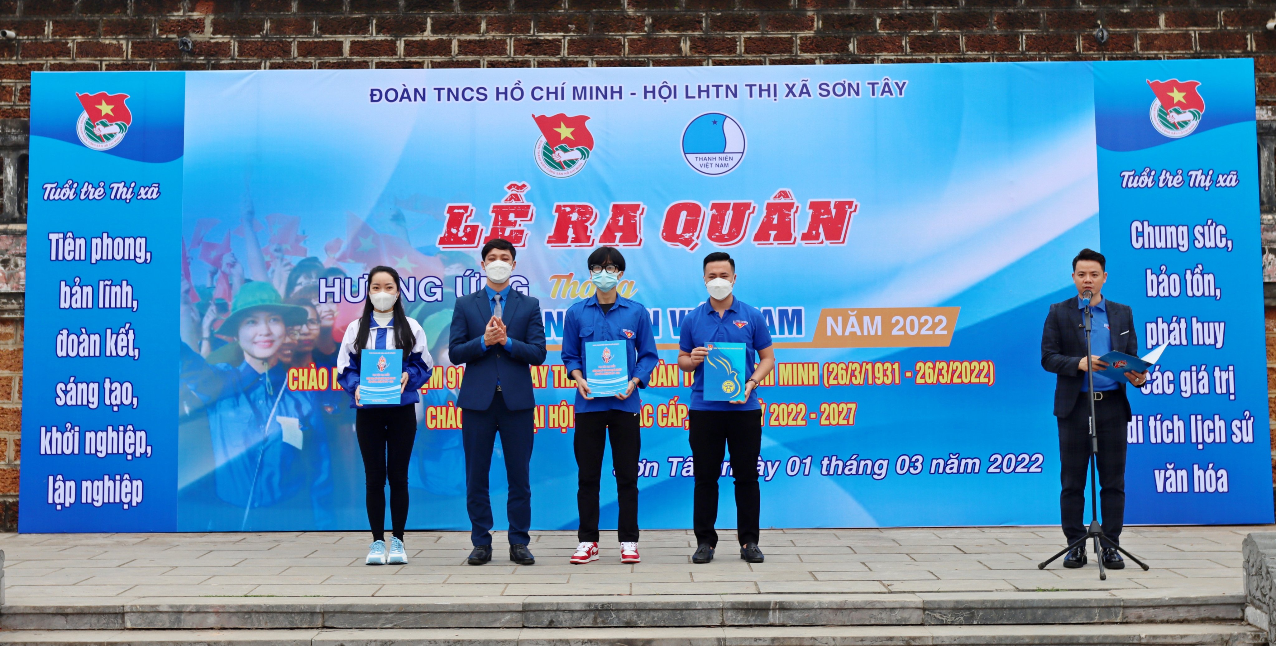 Các đội hình thanh niên tình nguyện, câu lạc bộ, tổ đội nhóm mới ra mắt tại buổi lễ