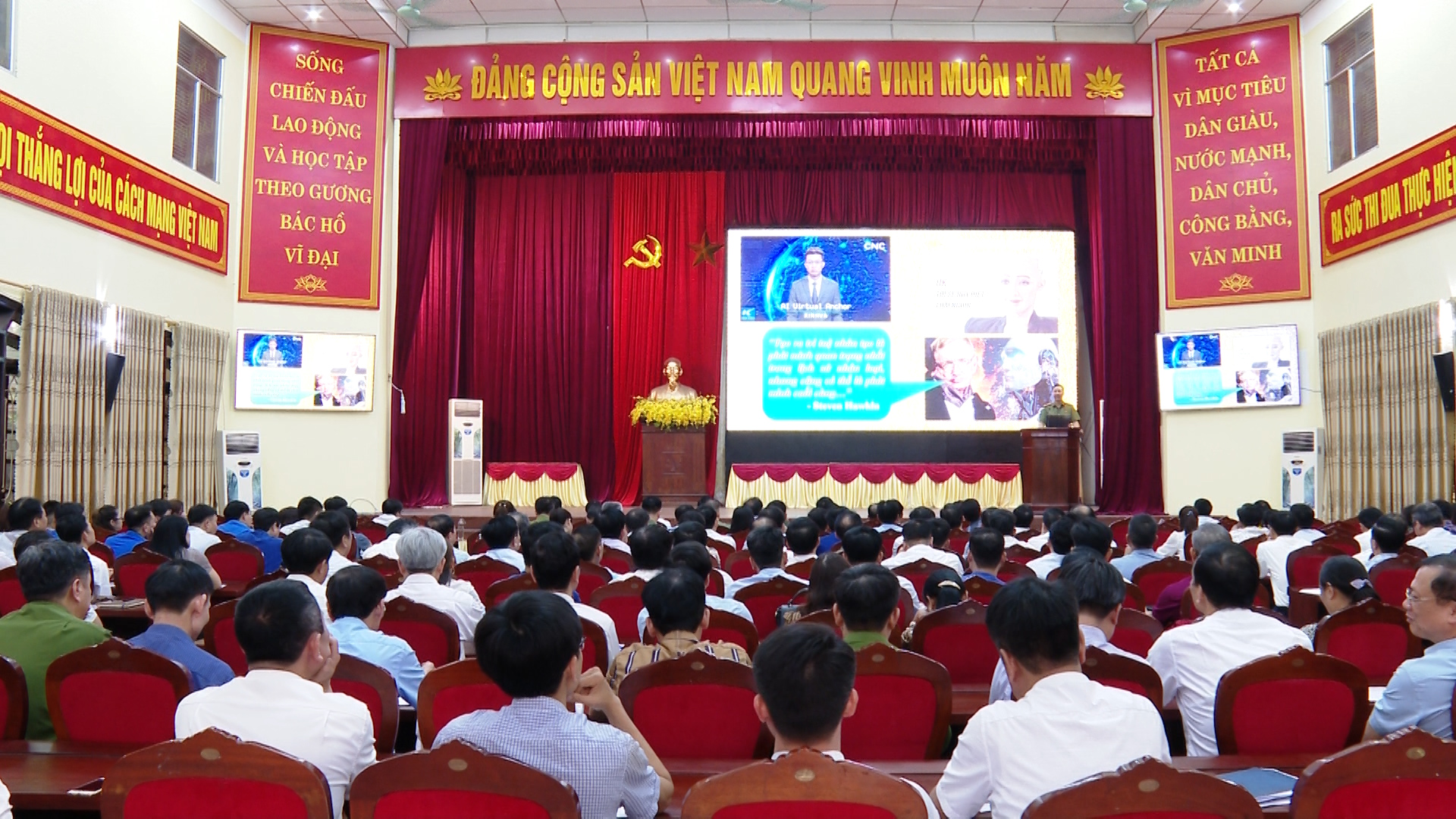 Toàn cảnh hội nghị