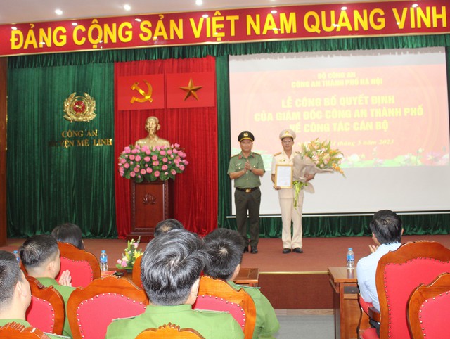 Công bố Quyết định bổ nhiệm Phó Trưởng Công an huyện Mê Linh - Ảnh 1.