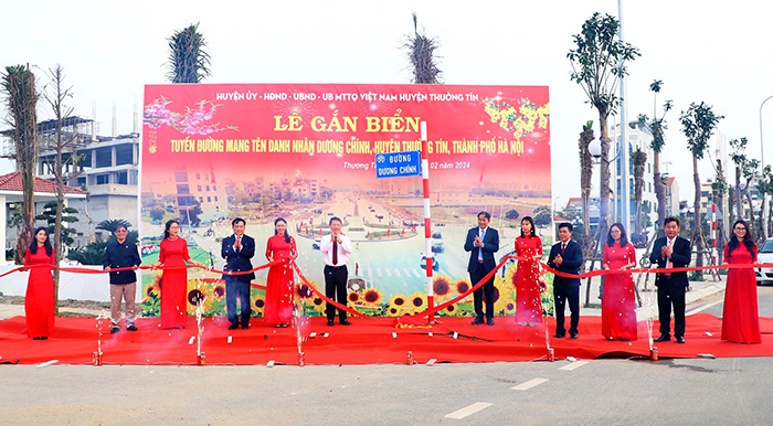 https://thanhuyhanoi.vn/data/Uploads/images/Huy%e1%bb%87n%20Th%c6%b0%e1%bb%9dng%20T%c3%adn%20L%e1%bb%85%20h%e1%bb%99i%20khai%20b%c3%bat%20%c4%91%e1%ba%a7u%20n%c4%83m%20Gi%c3%a1p%20Th%c3%acn-3.jpg