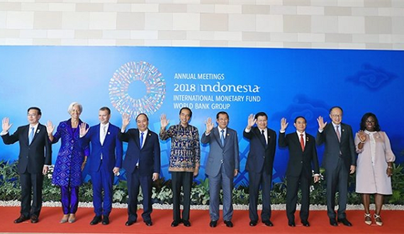 Thủ tướng Nguyễn Xuân Phúc tham dự Phiên khai mạc Hội nghị hằng năm IMF - WB