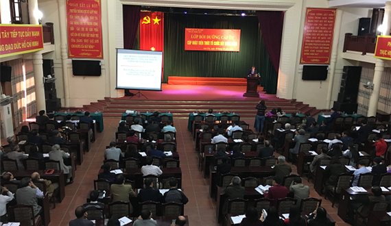 Khai mạc Lớp bồi dưỡng cập nhật kiến thức cấp ủy