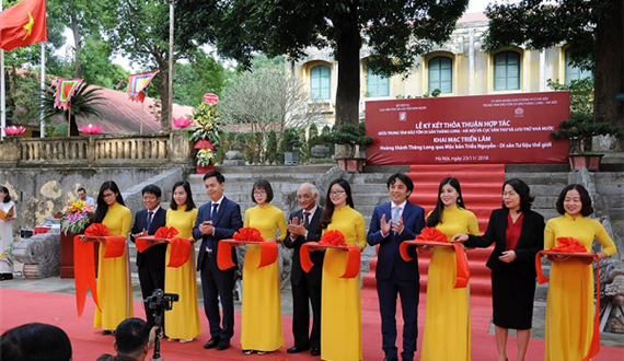 Khai mạc Triển lãm “Hoàng thành Thăng Long qua Mộc bản triều Nguyễn - Di sản tư liệu thế giới”