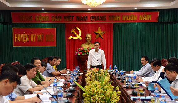 Tăng cường tiếp xúc với nhân dân để tháo gỡ tồn tại, vướng mắc