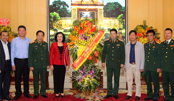 Lãnh đạo Thành ủy thăm, làm việc với Bộ Tư lệnh Thủ đô