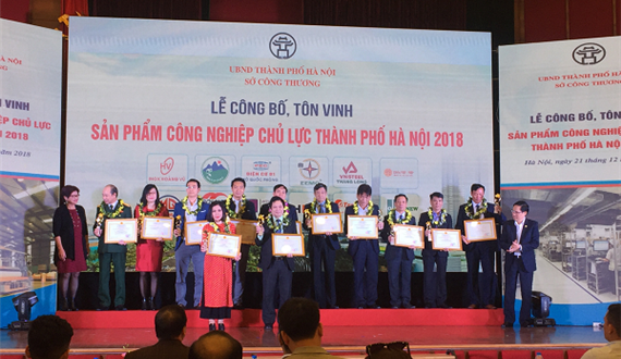 Tôn vinh 61 sản phẩm công nghiệp chủ lực thành phố Hà Nội năm 2018
