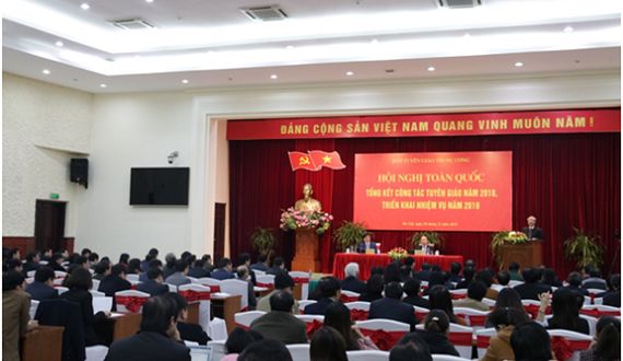 Tăng cường đấu tranh, bảo vệ nền tảng tư tưởng của Đảng